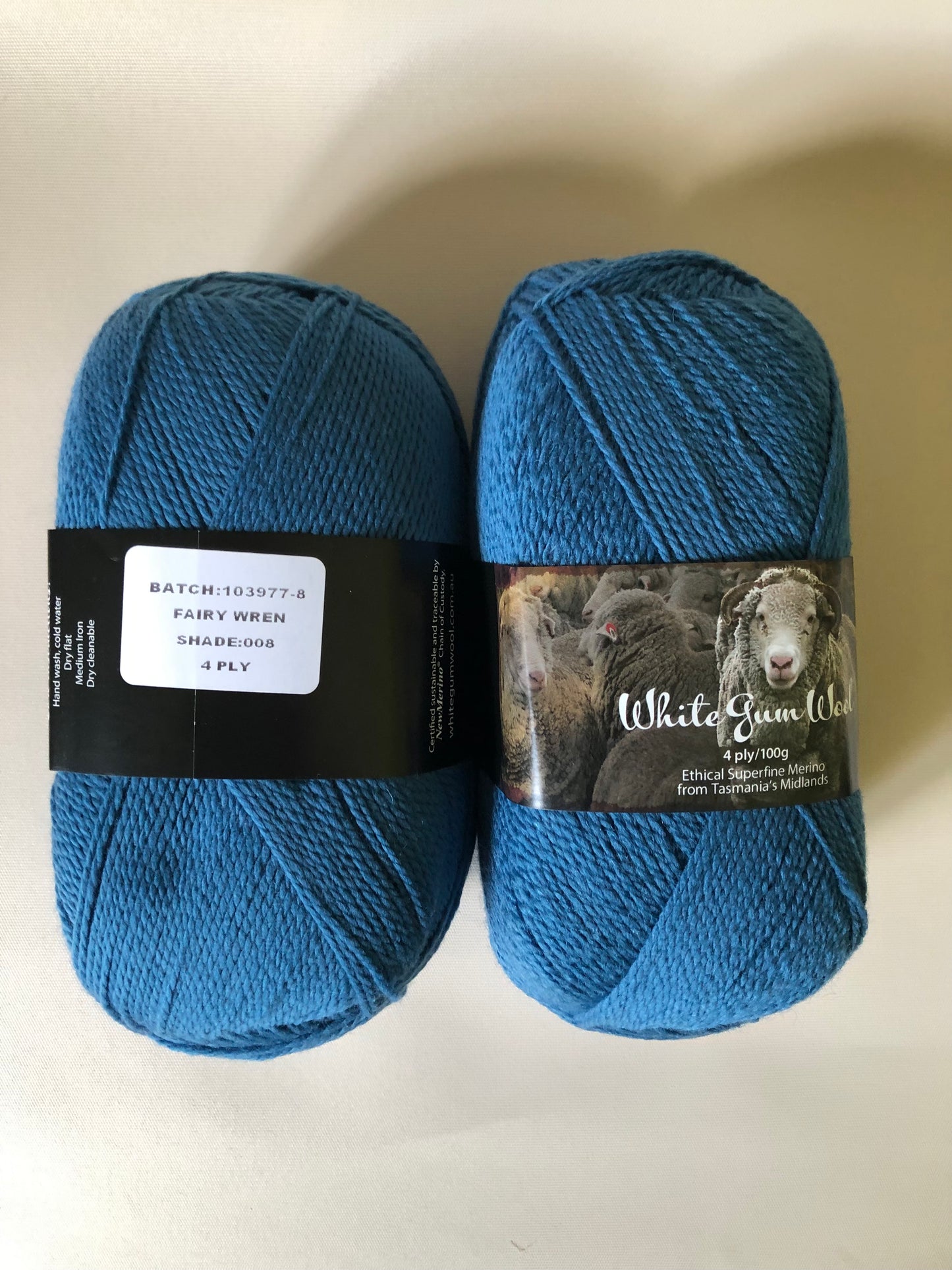 White Gum Wool 4 ply Fairy Wren
